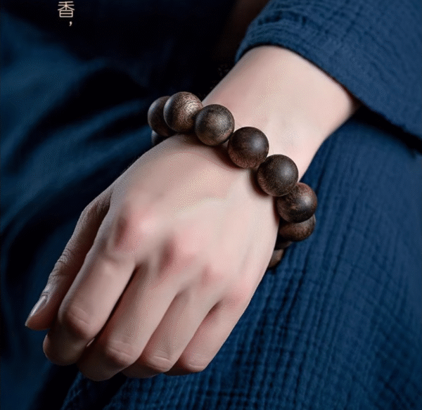 Kynam Agarwood Bracelet Collection