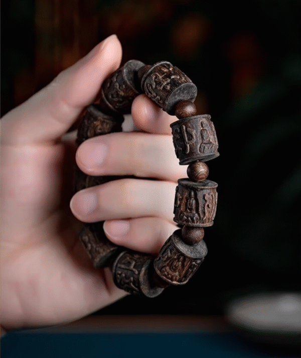 Qinna Chenxiang Six-Character Mantra Bracelet