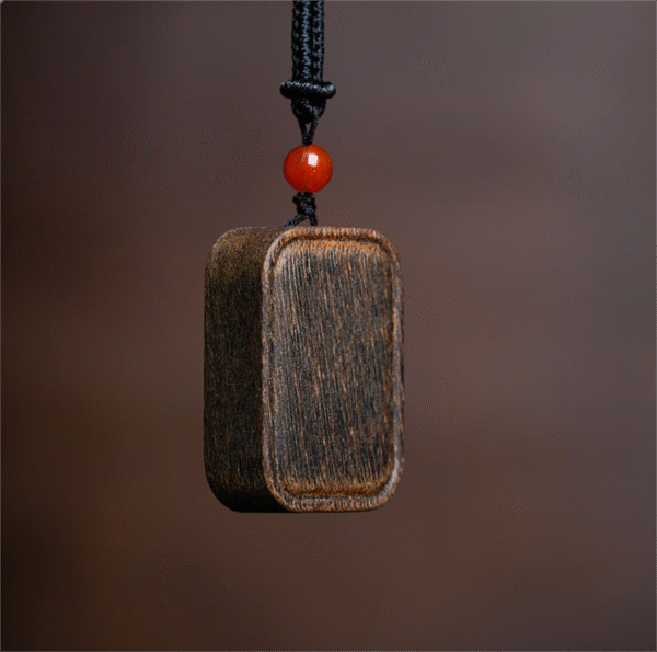 Qinan agarwood pendant, sinking water grade old material, peace and safety plaque necklace for both men and women