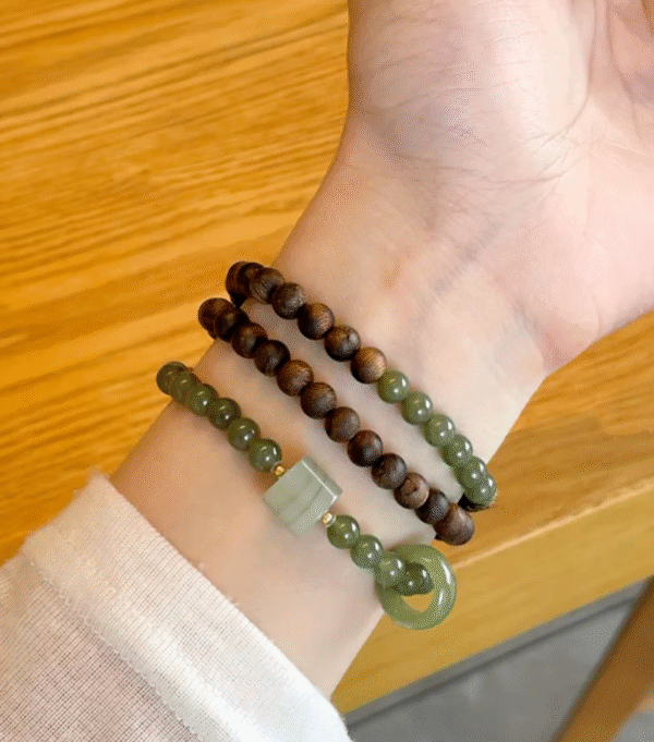 Agarwood (Qinan) bracelet, Hetian jade lucky bead chain and Buddhist beads