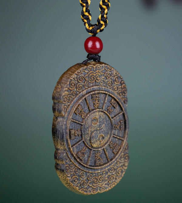 Green Kynam Agarwood Peace Amulet