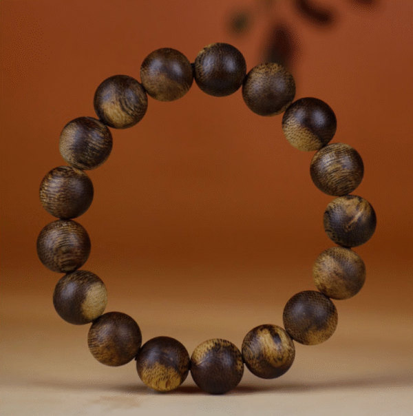 Green Kynam Agarwood Bracelet Collection
