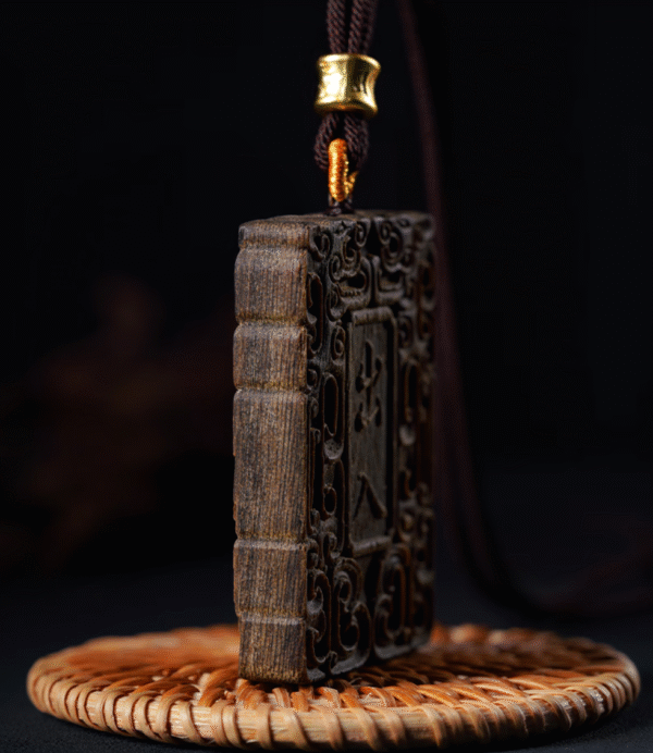 Qinan Agarwood Peace Pendant