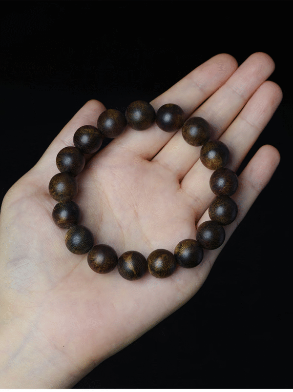 Agarwood bracelet