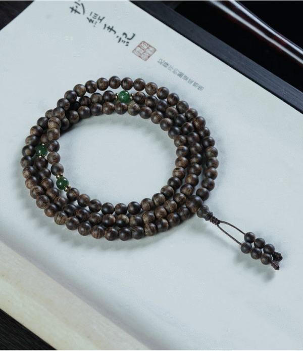 Agarwood bracelet with 108 Buddha beads rosary bracelet.