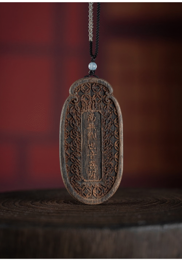 Agarwood carving pendant