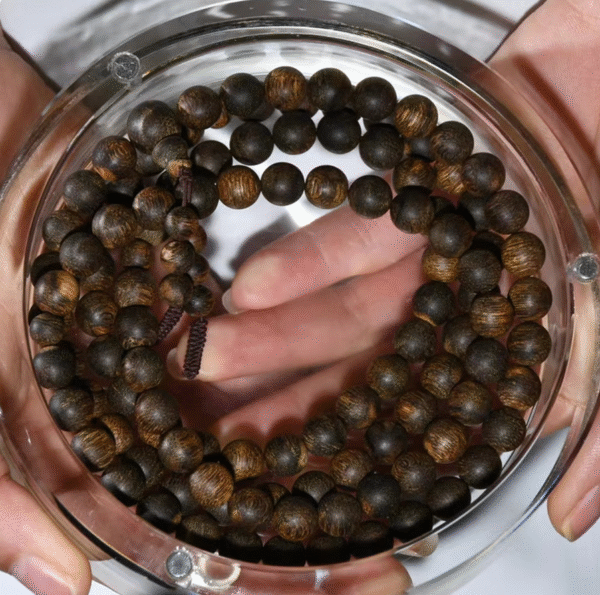 108-bead agarwood prayer bracelet