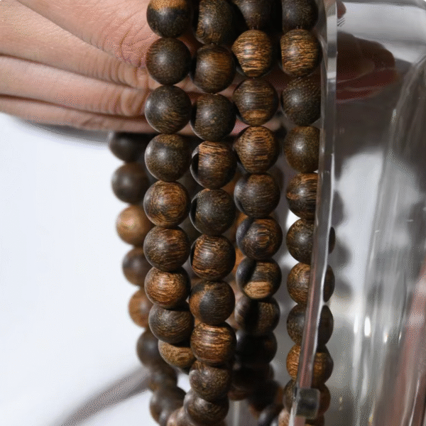 108-bead agarwood prayer bracelet