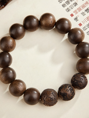 Agarwood carved bracelet