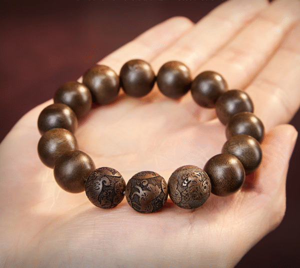 Agarwood carved bracelet