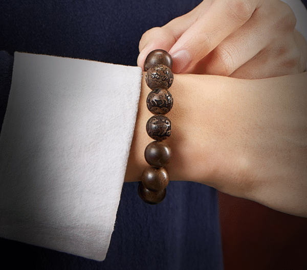 Agarwood carved bracelet