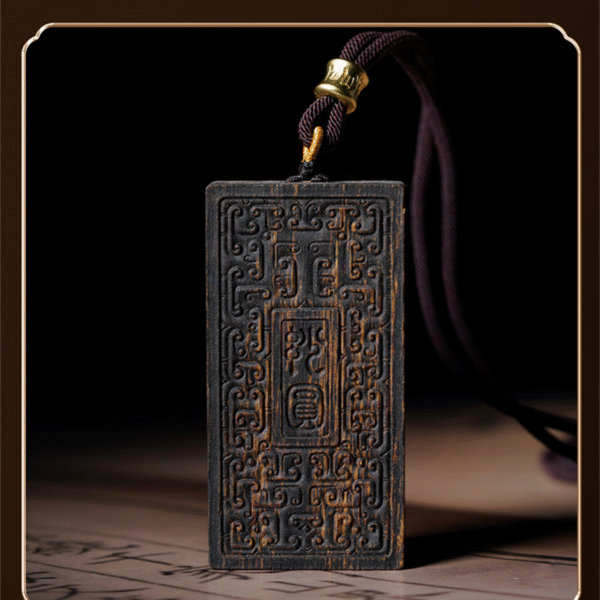 Qinan agarwood Jingzhiji round pendant amulet necklace