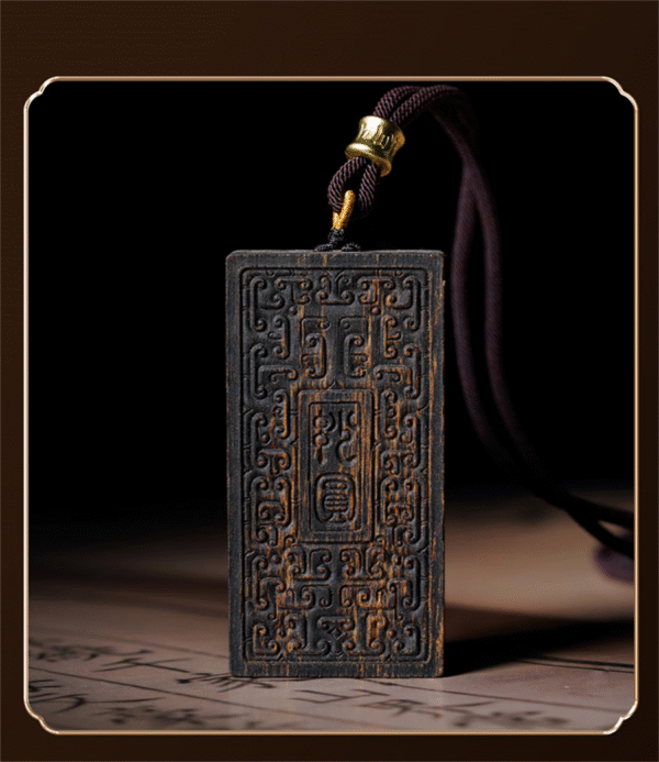 Qinan agarwood Jingzhiji round pendant amulet necklace