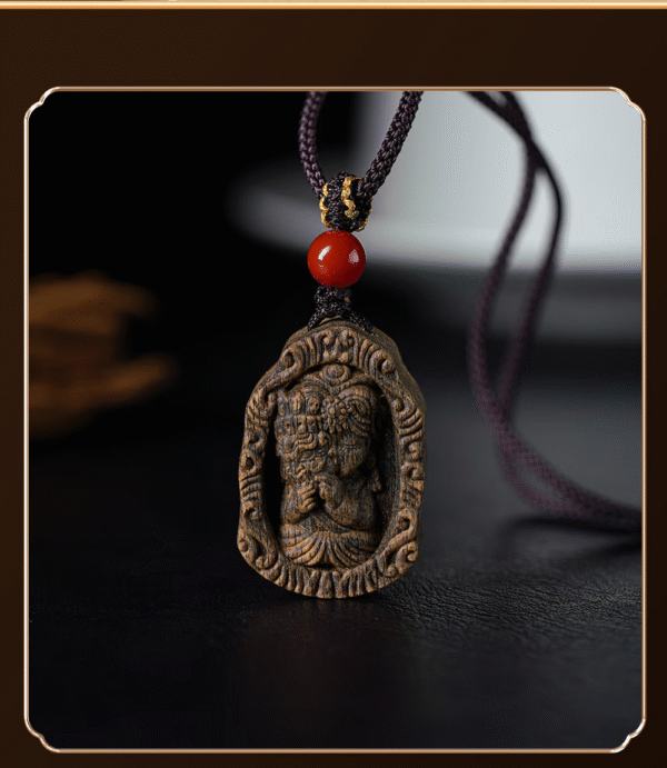 Carving high-end agarwood pendant Buddhist amulet necklace pendant
