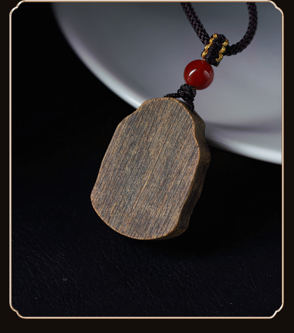 Carving high-end agarwood pendant Buddhist amulet necklace pendant