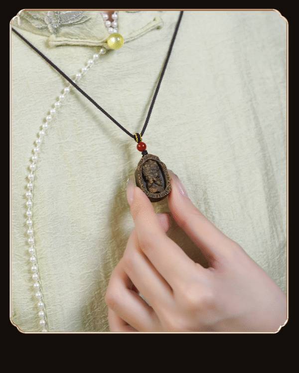 Carving high-end agarwood pendant Buddhist amulet necklace pendant